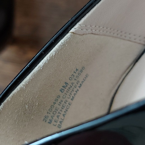 Clarks black patent leather and suede high heel pumps - Picture 8 of 8